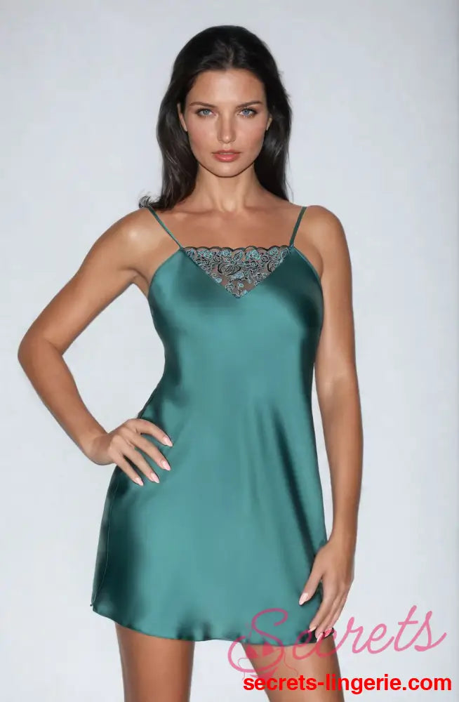 Irall Emerald I Nightdress Dark Green