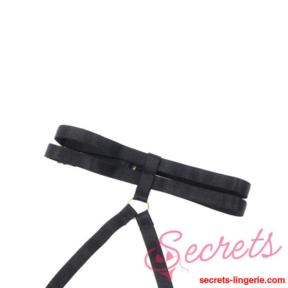 YesX YX871 Hollow Cut Halter Bra Set