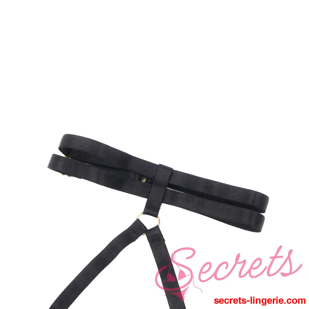 YesX YX871Q Hollow Cut Halter Bra Set