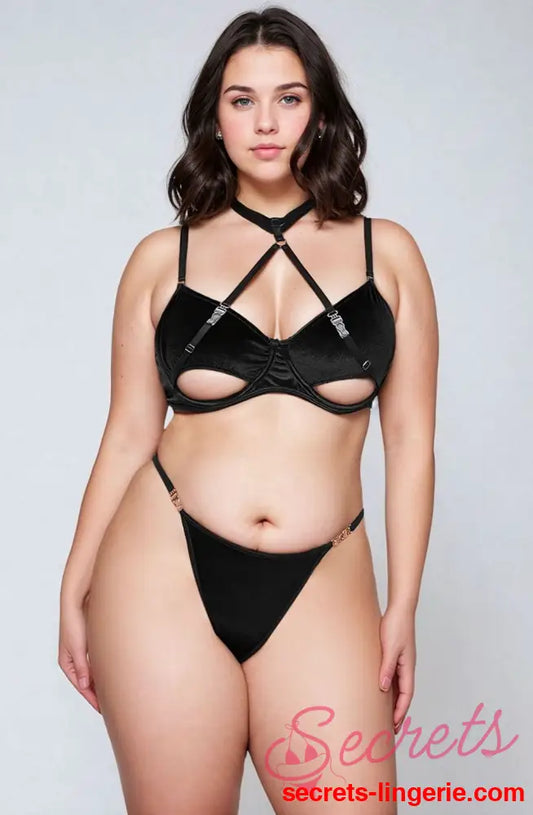 YesX YX871Q Hollow Cut Halter Bra Set