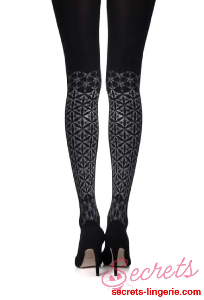 Zohara Frozen Shapes’ Print Tights’